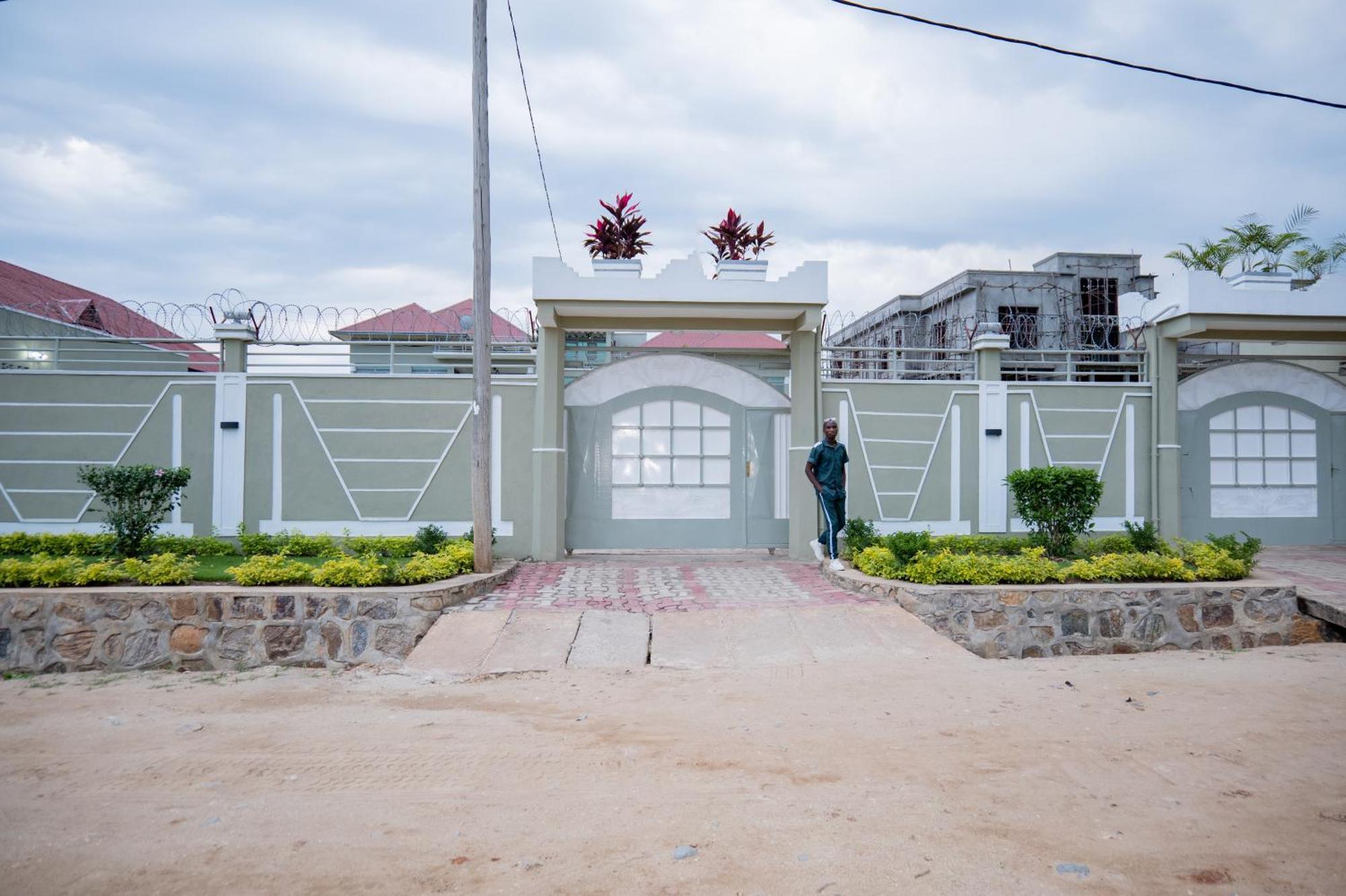 The City Block Apartment Bujumbura Exterior photo